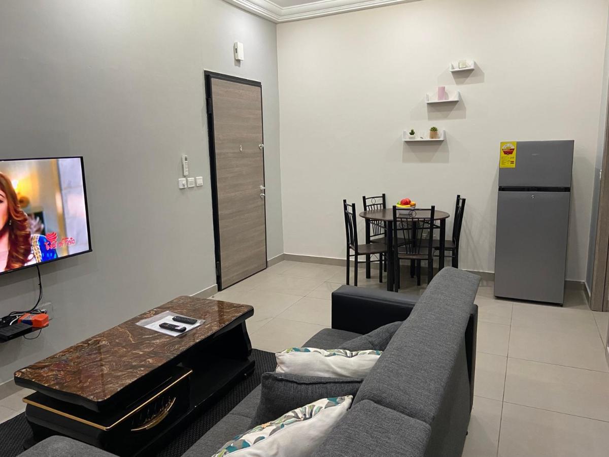 Queens View Apartment Accra Buitenkant foto