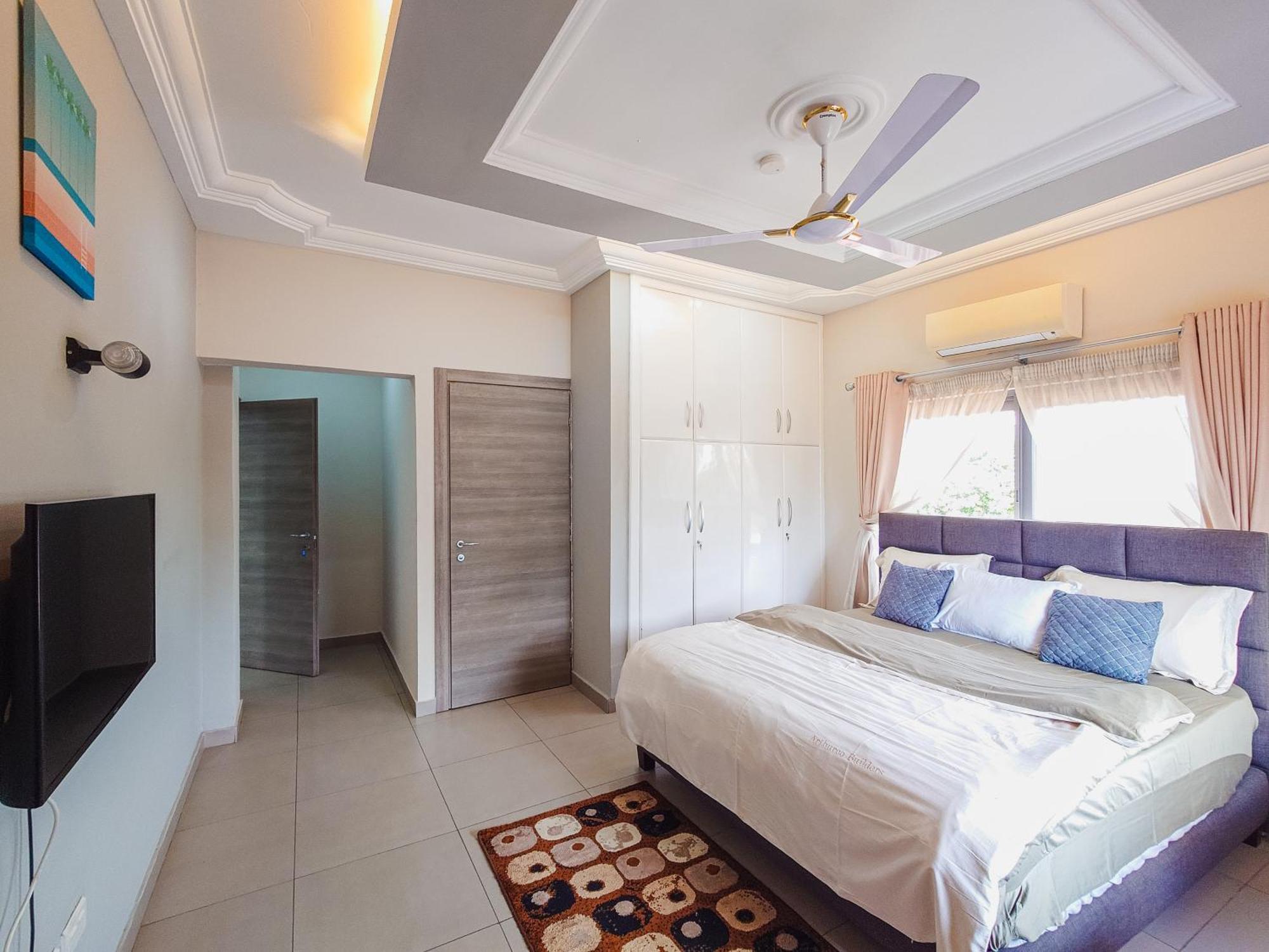 Queens View Apartment Accra Buitenkant foto