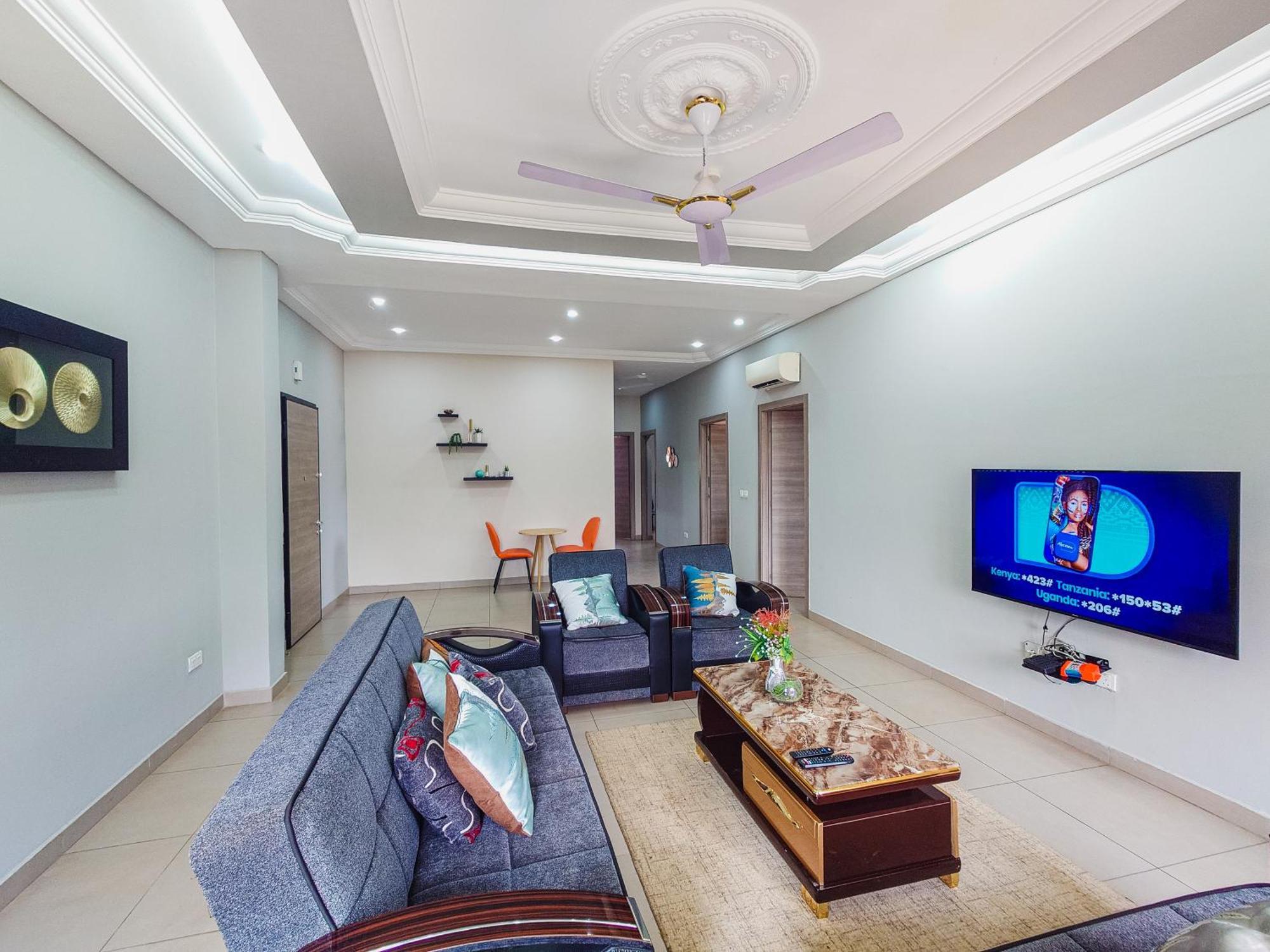 Queens View Apartment Accra Buitenkant foto